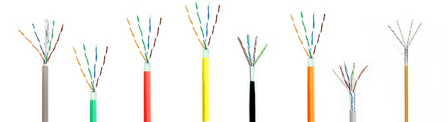 Tilslutning af et FTP-kabel til et afskærmet stik eller en stikkontakt?